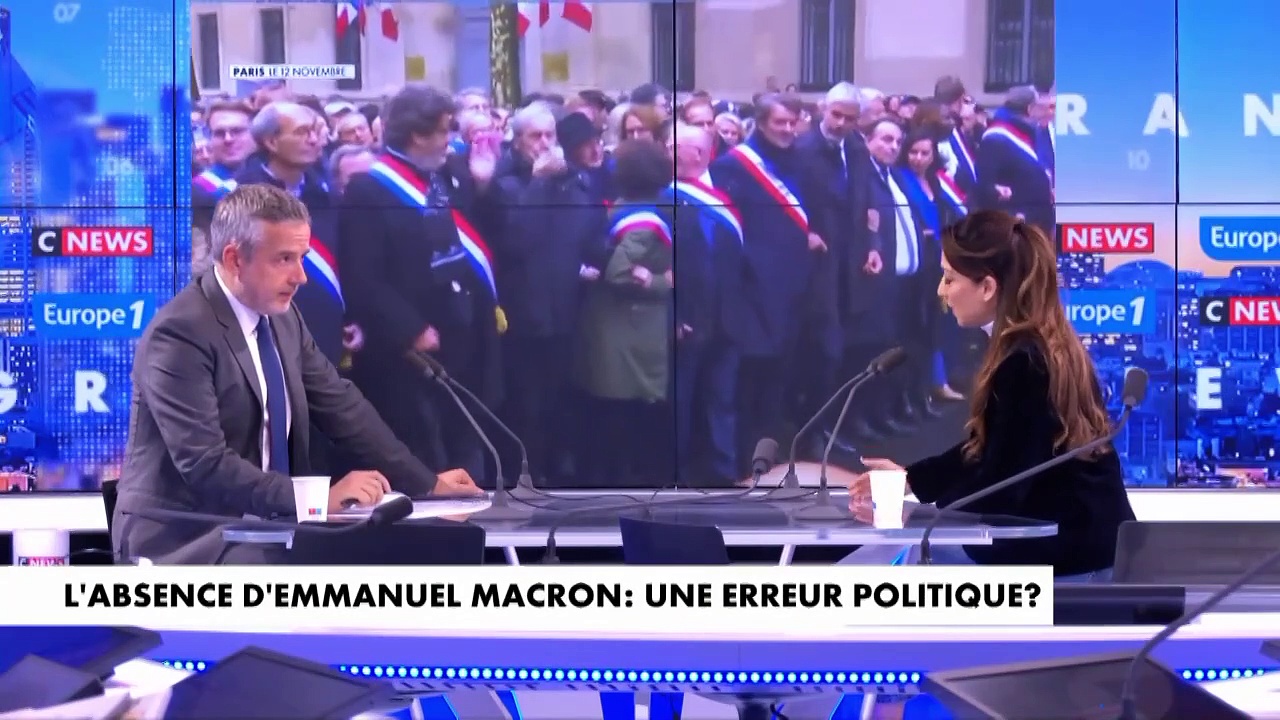 La Controverse Autour De L Absence De Macron La Marche Contre L