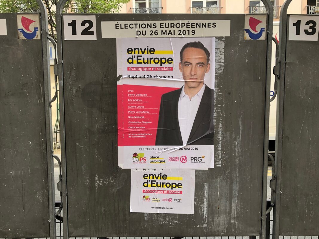 Paris,,france, ,may,25,2019:,political,billboard,for,envie